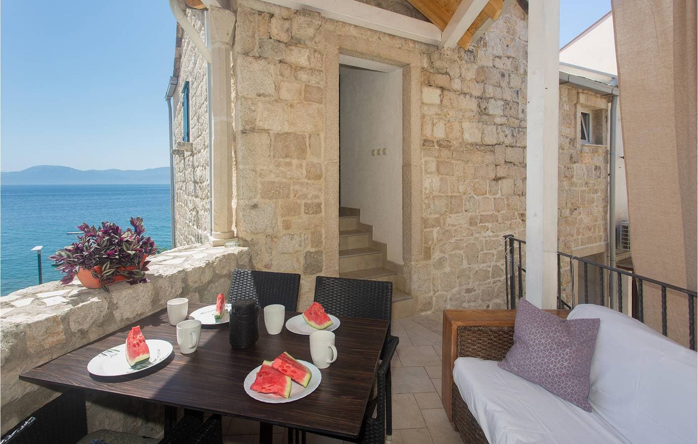 Foto 12 von 34: Gemütliche 2-Zimmer-Wohnung mit Terrasse, WLAN und 1,5 km Entfernung zum Strand