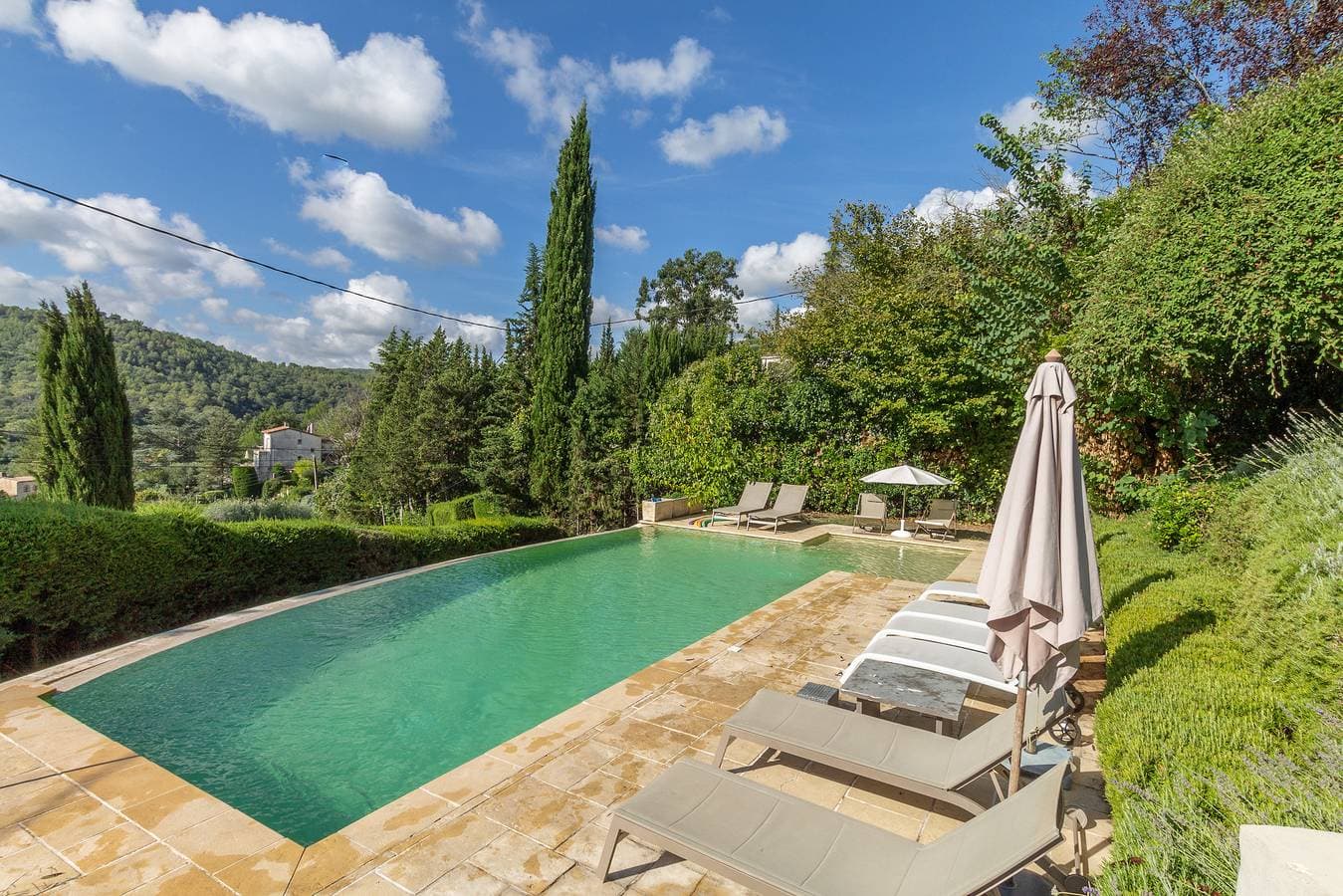 Artcheda (10p) with pool at French Riviera 1