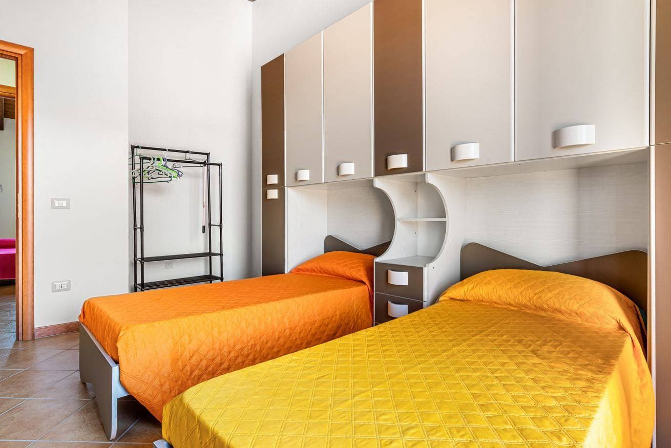 Foto 10 von 25: Ferienwohnung für 6 Personen mit Balkon/Terrasse