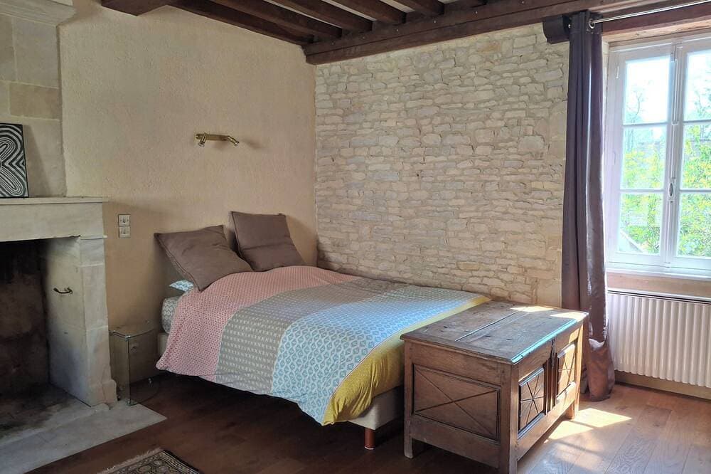 Foto 2 von 30: Maison de Campagne Avec Grand Jardin - Beaucoup de Cachet