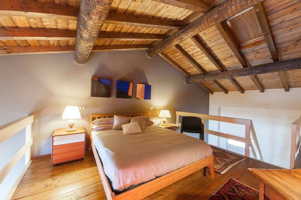 Foto 2 von 23: Nest am See mit Blick auf den See, Privatstrand, Klimaanlage Sept-Oct Offert