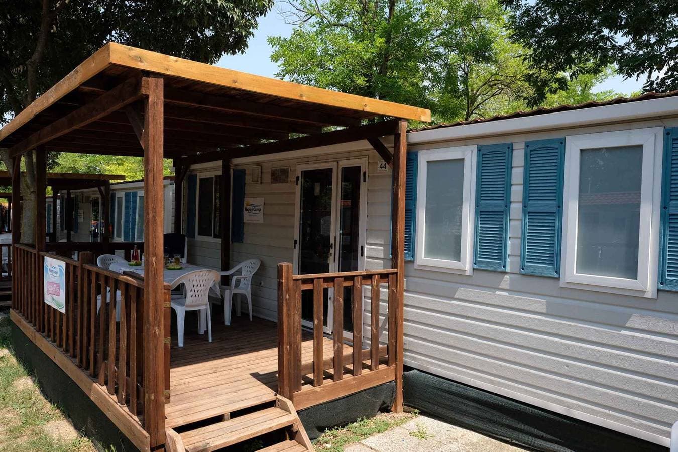 Foto 8 von 46: Mobilehome mit Klimaanlage, Terrasse und Pool