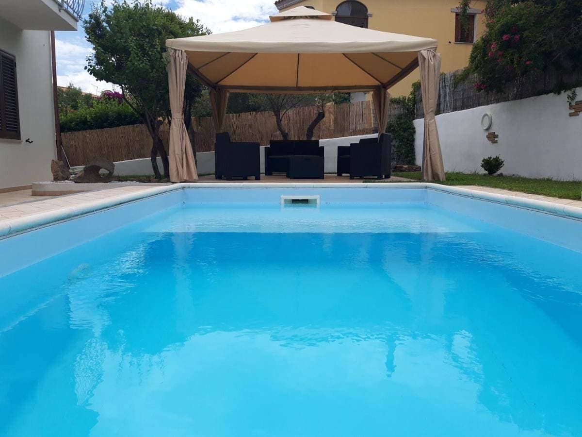 Foto 3 von 23: Double or Twin Room with Pool View