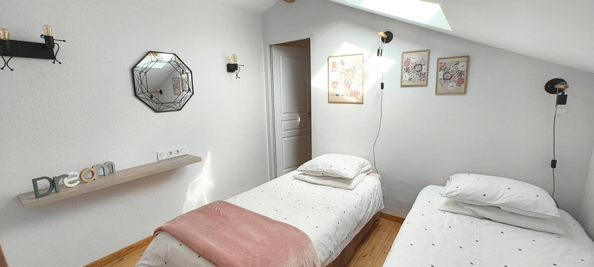 Foto 5 von 37: Ferienhaus für 22 Personen mit Garten