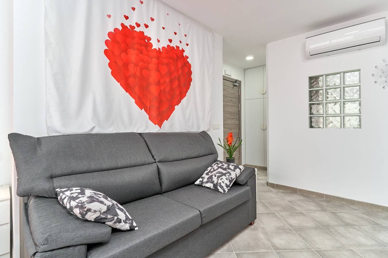 Foto 6 von 24: Einzimmerapartment "Nerja Boutique Beauty 204" mit Gemeinschaftspool und WLAN
