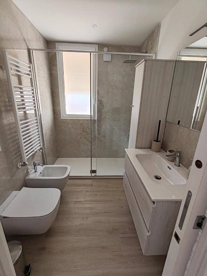 Foto 7 von 18: One-Bedroom Apartment