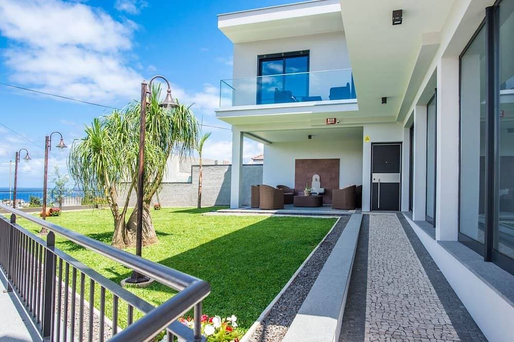 Haus Enxurros in Ponta Delgada 1