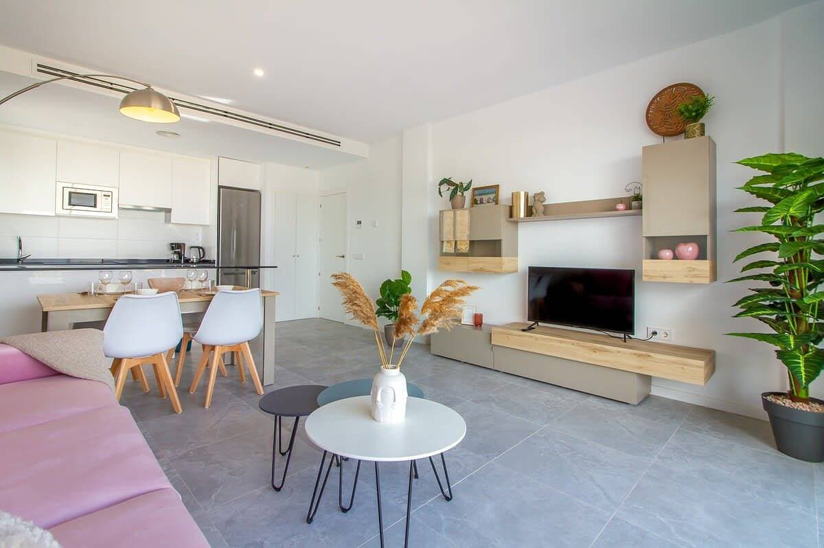 Foto 6 von 23: Pink Sea • 2 Bedroom • Pool • Camporrosso Village