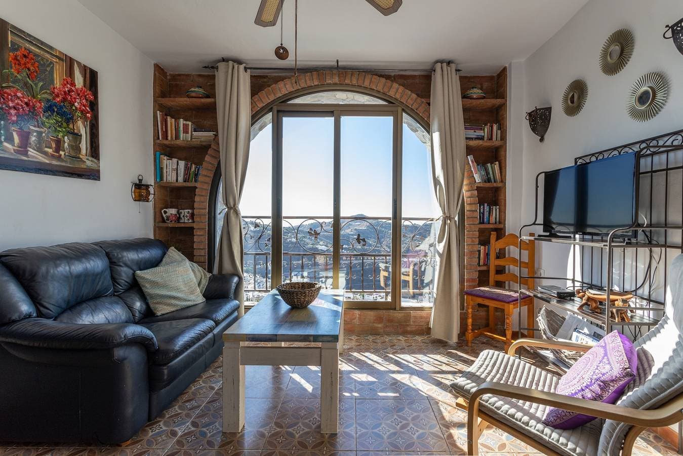 Foto 5 von 26: Ferienwohnung "Alma" mit Bergblick, Pool, Whirlpool, WLAN, A/C & Terrasse