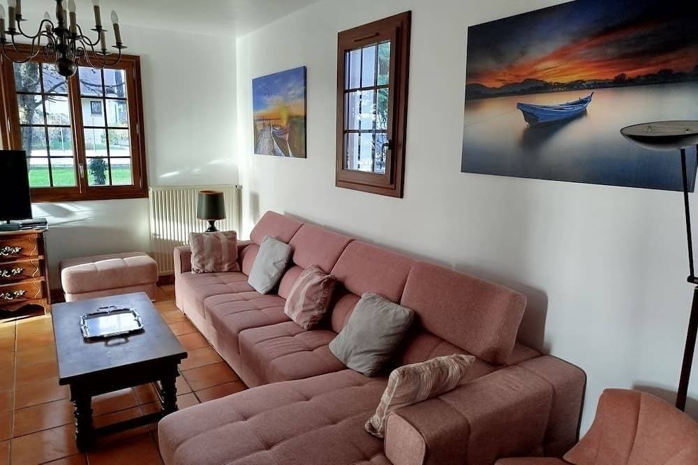 Foto 12 von 23: Gîte in Octeville - sur- Mer, sleeps 8, between Le Havre and Etretat, 3 bedrooms.