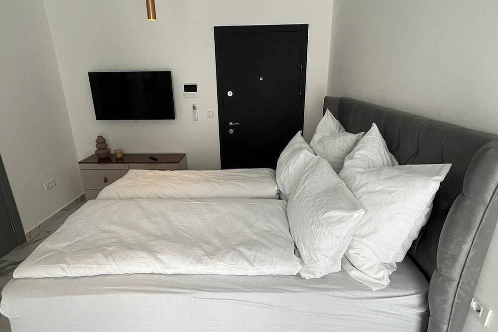 Zauberhafte  Apartment mit Meerblick in der Bucht von Kotor 1