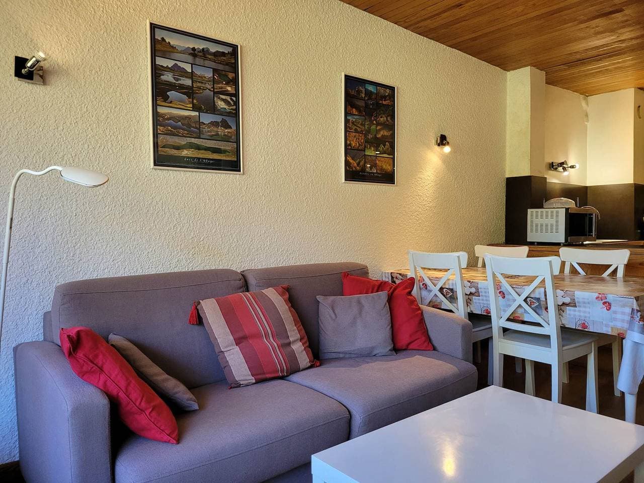 Foto 11 von 14: Renovierte Wohnung, 2 Schlafzimmer, 2 Bäder, Balkon mit Pistenblick