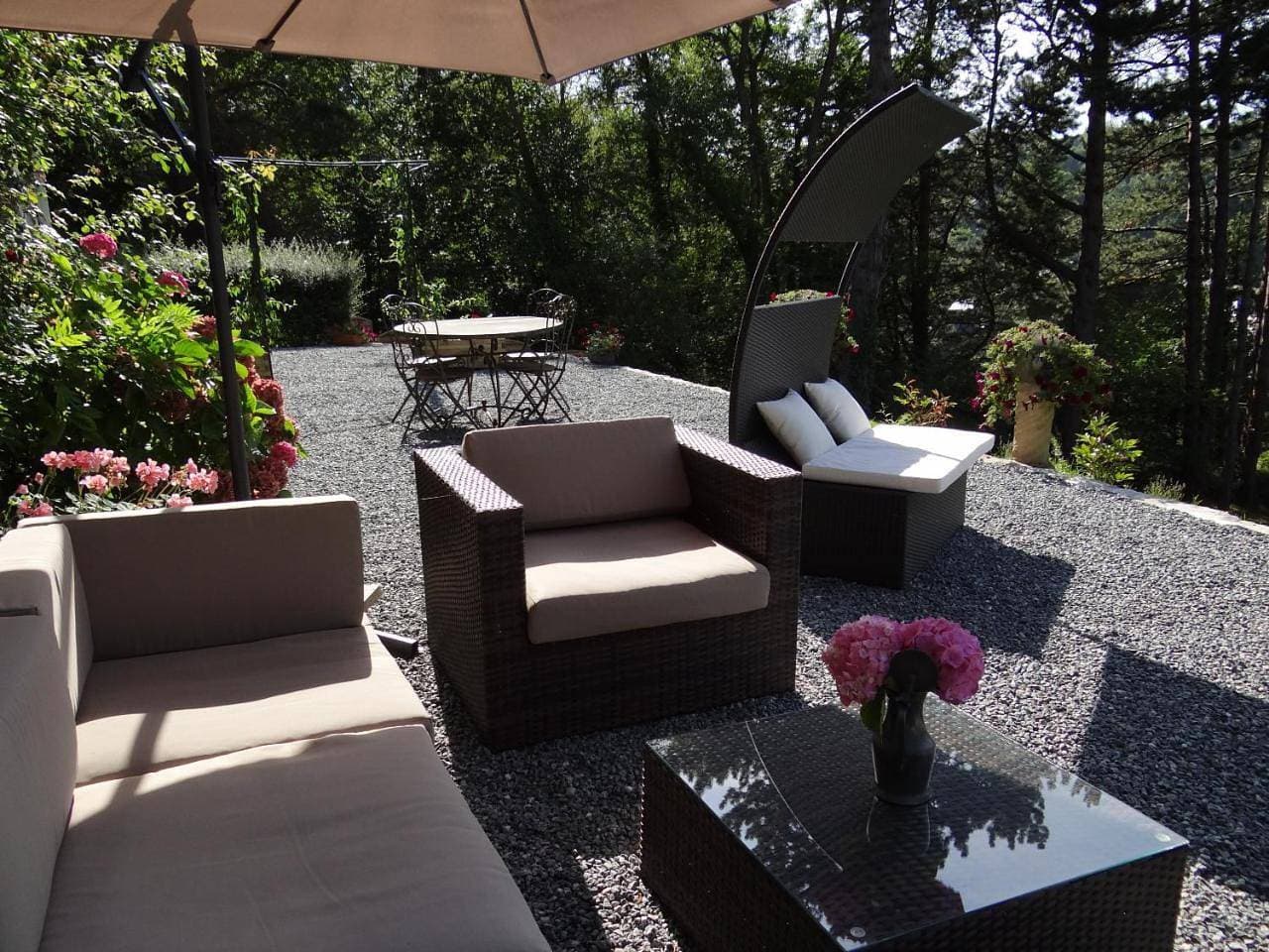 Foto 6 von 16: Double Room with Garden View