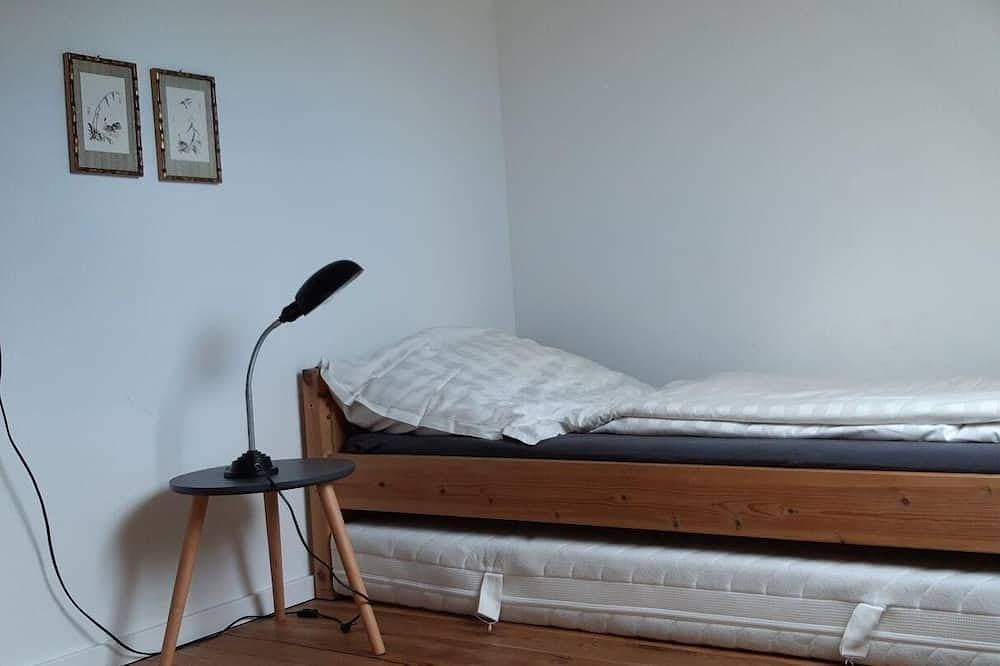 Foto 6 von 17: Große 120qm Ferienwohnung ruhige Alleinlage im Grünen mit Garten/Loggia