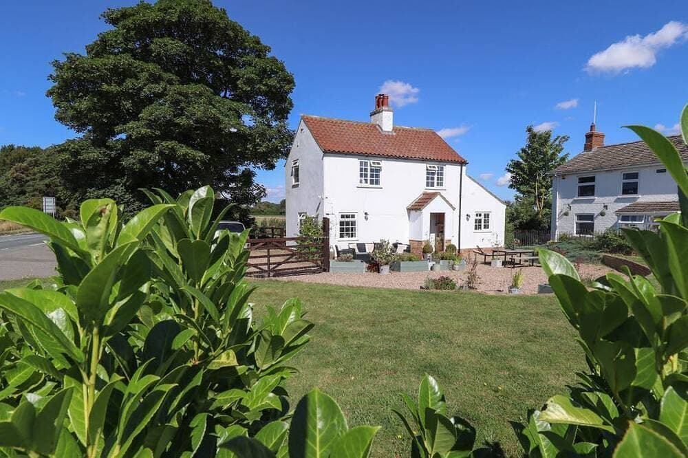Rose Cottage, Louth, Lincolnshire 1