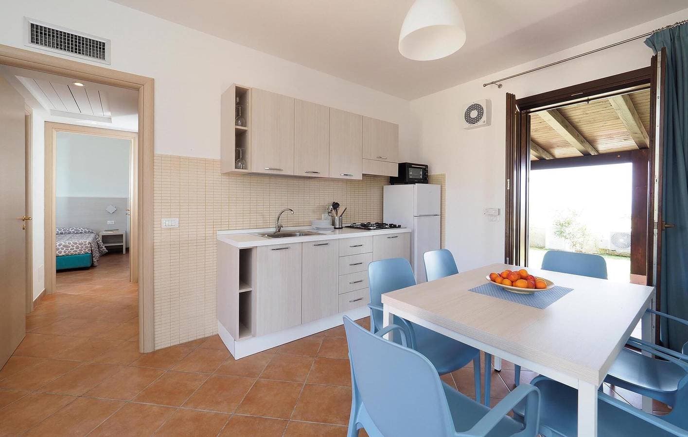 Foto 7 von 26: Apartment mit Meerblick, AC, Parkplatz, Terrasse & WiFi - 1km zum Maganuco Strand
