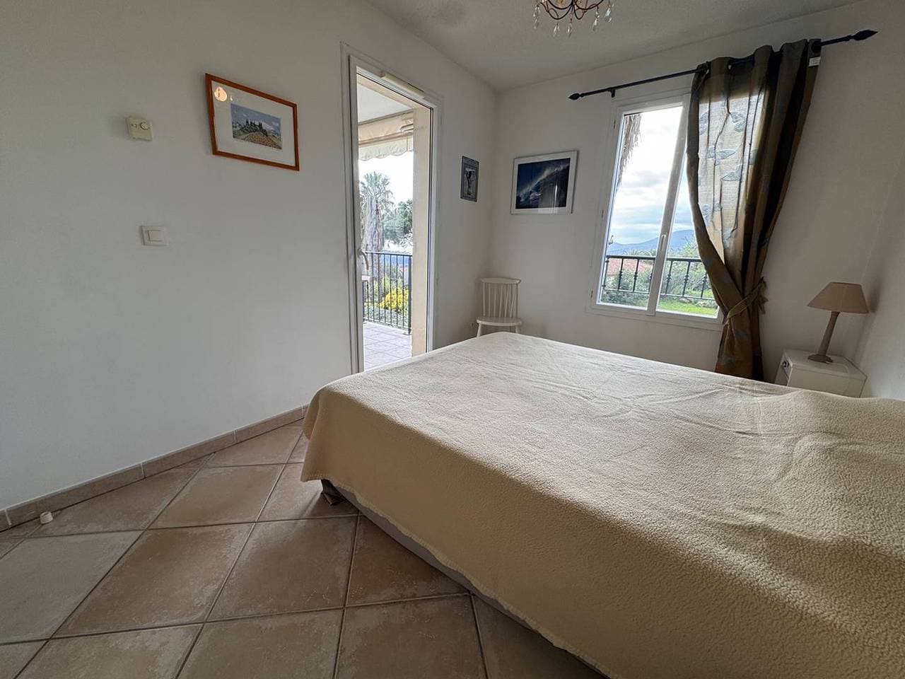 Foto 9 von 10: Zentral gelegene Wohnung, freie Sicht