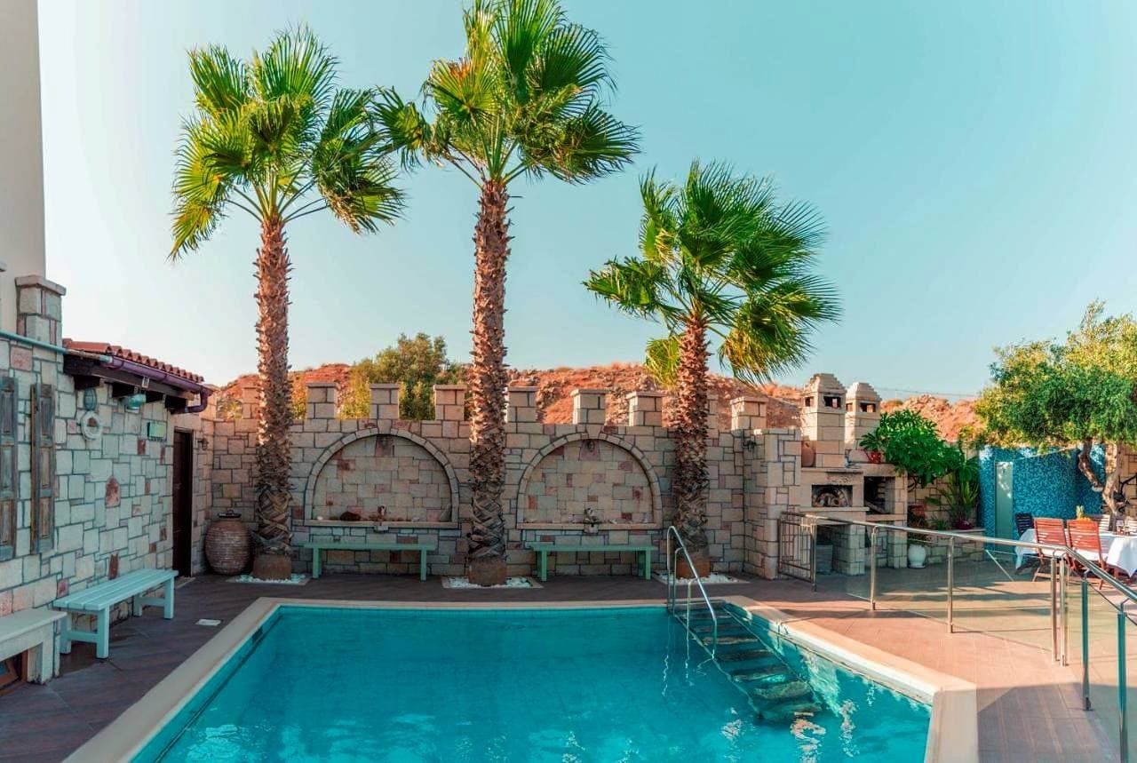 Luxury Villa Karteros 1