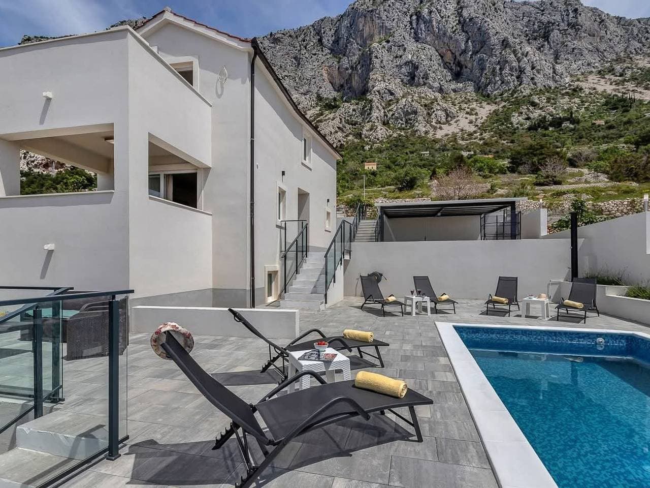 Foto 7 von 27: „Villa No Stress“ mit Infinity-Pool