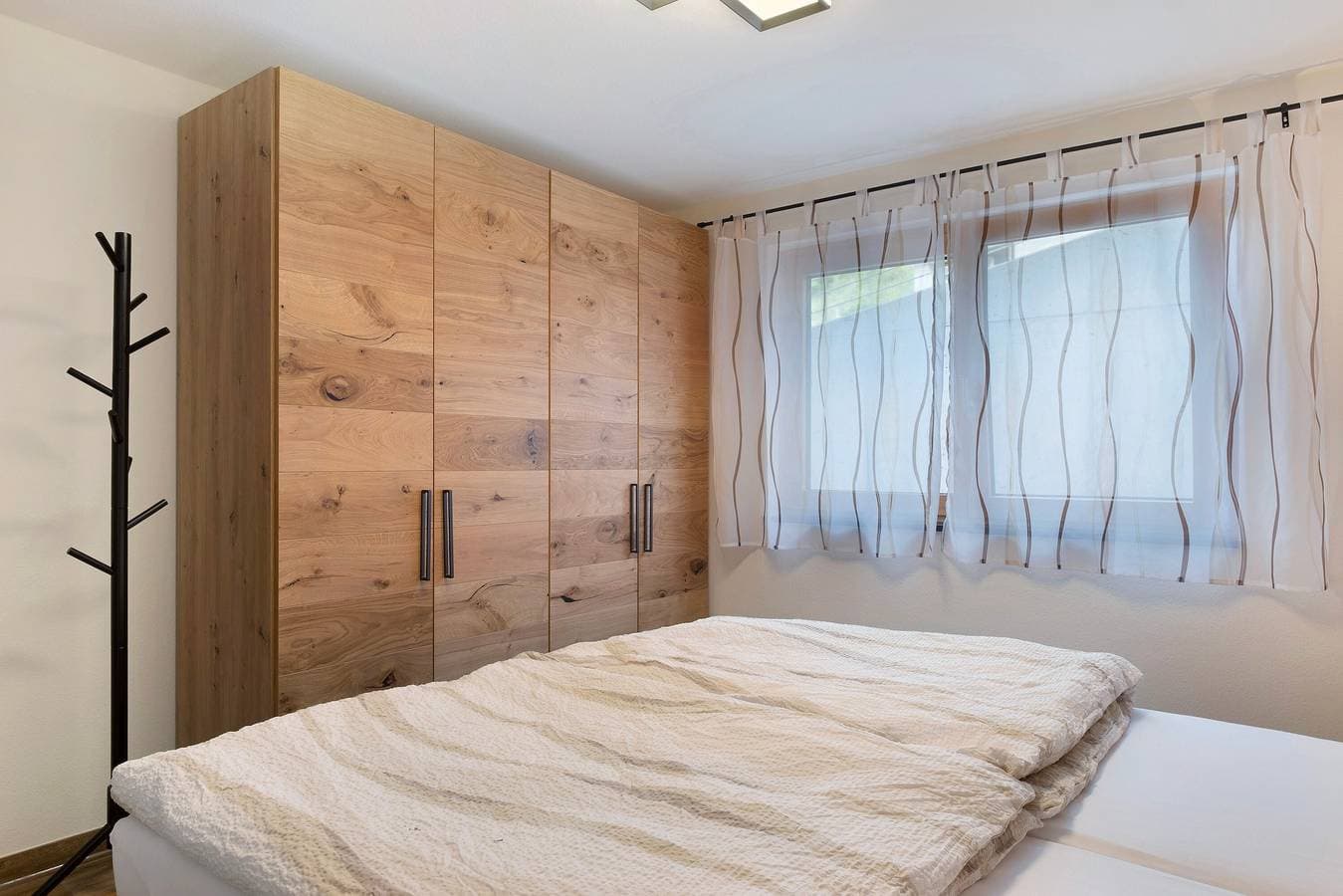 Foto 13 von 36: Ferienwohnung 'Waldblick Mühlenbach' mit Bergblick, privater Terrasse und Wi-Fi