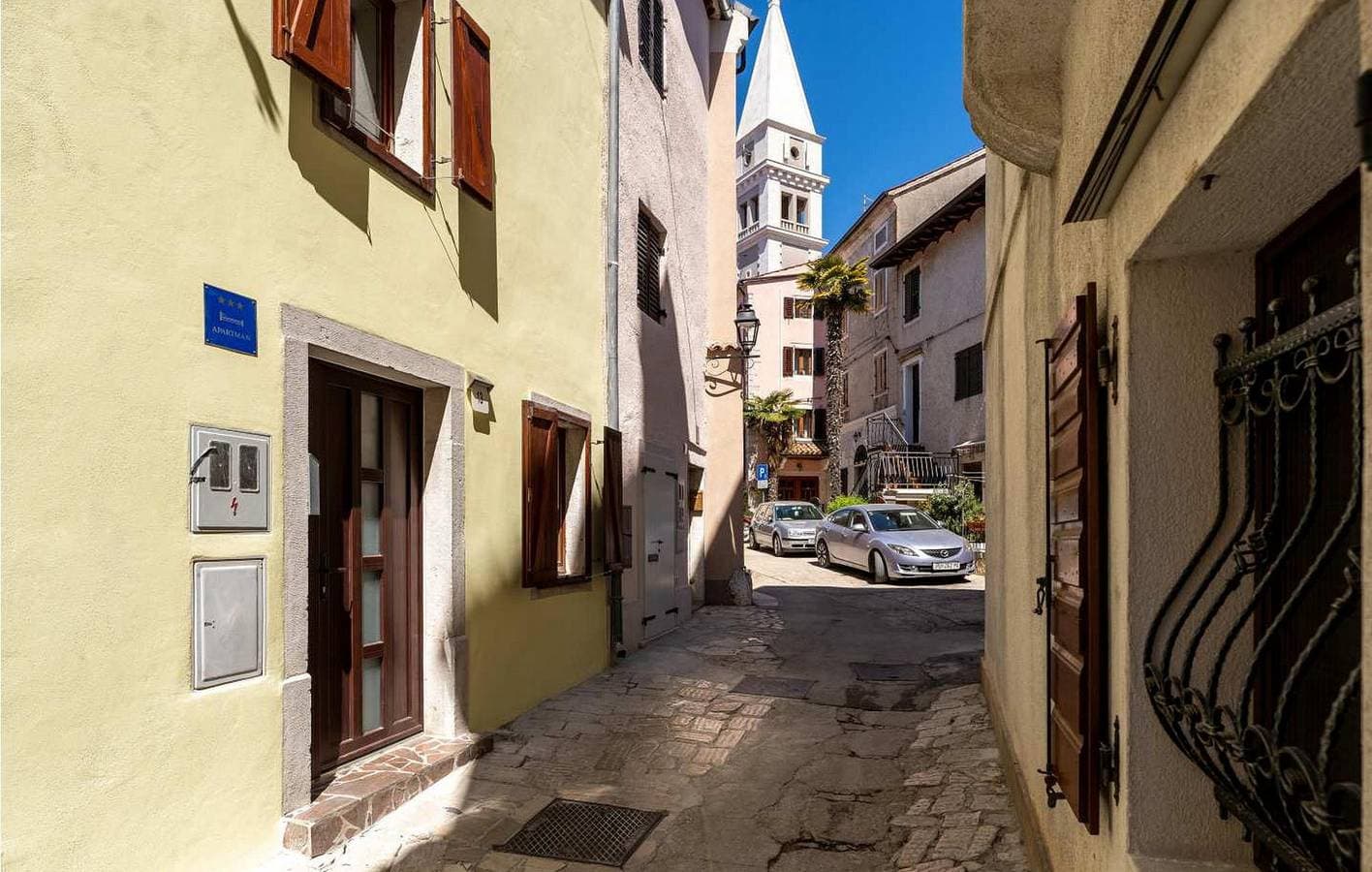 Foto 12 von 23: Modernes Apartment mit 2 Schlafzimmern und Terrasse, 2 km vom Strand entfernt