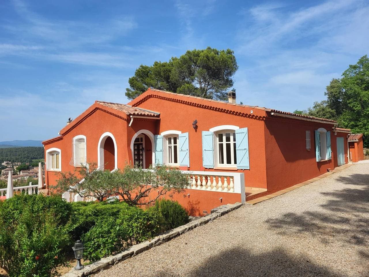 Villa Christine mit Pool und Aussicht 1