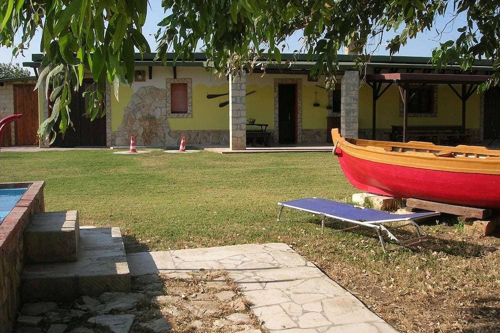 Foto 13 von 30: Chalet mit privatem Pool mit direktem Zugang zum Strand