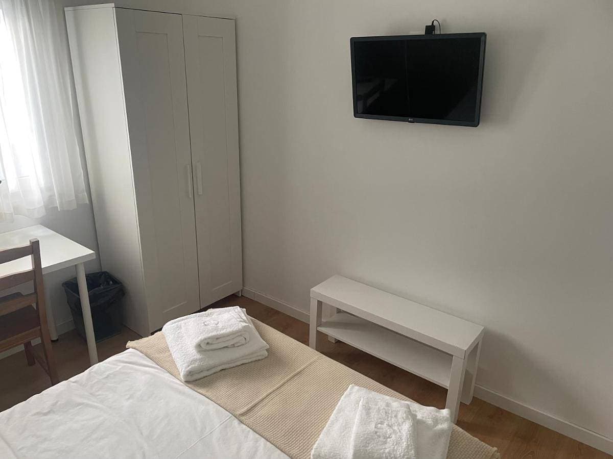 Foto 3 von 17: Double or Twin Room with Private Bathroom