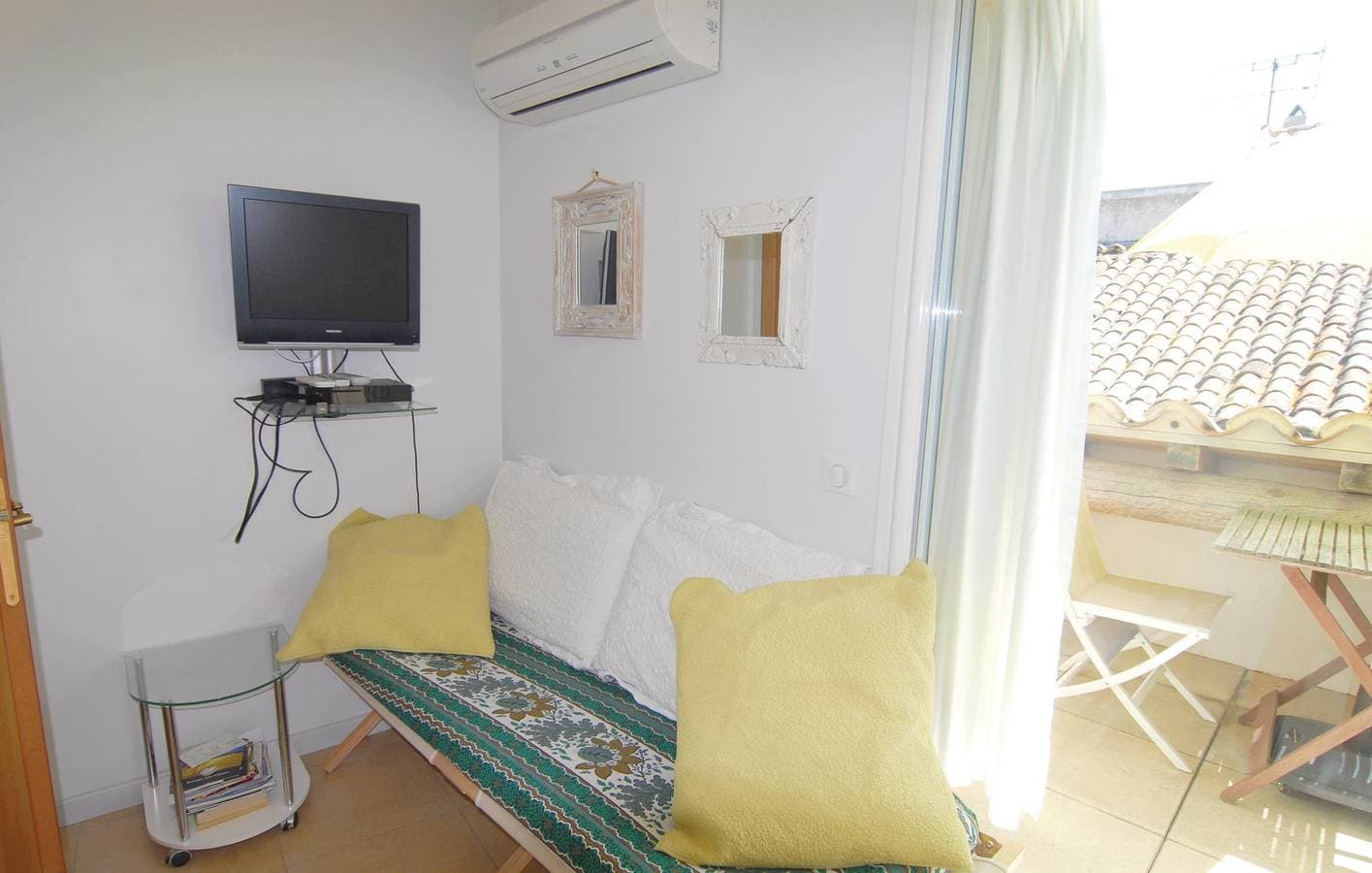 Foto 8 von 30: Beaucaire Wohnung: Parkplatz, Waschmaschine, TV & Internet