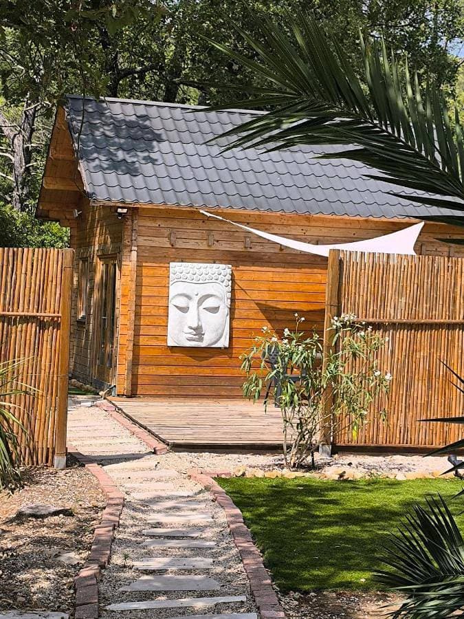 Le Chalet de la Villa Terre Neuve 1