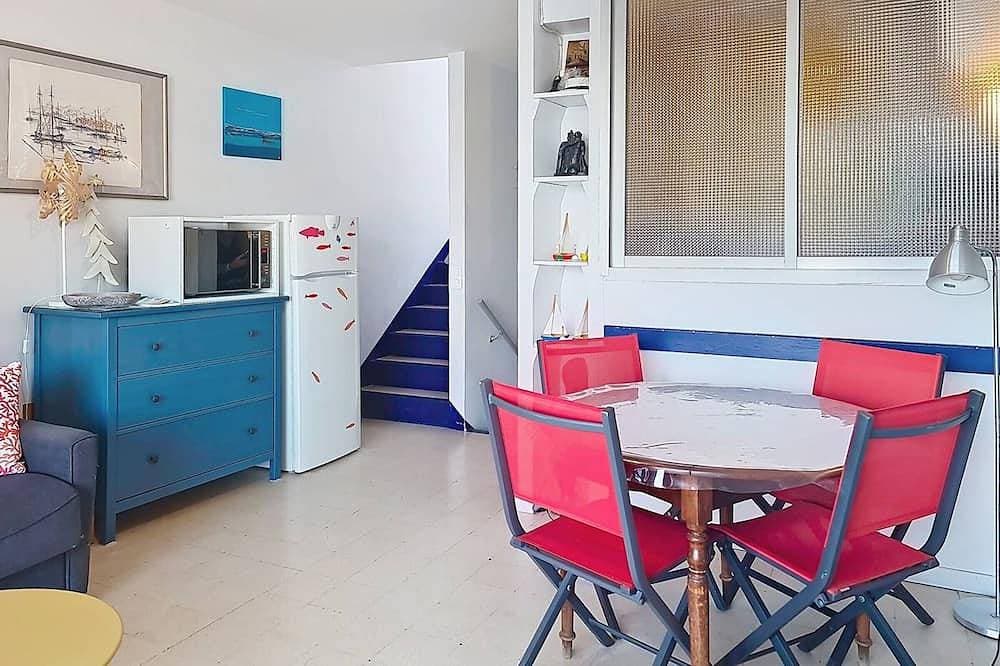 Foto 8 von 17: Renoviertes T2 Duplex 20m vom Strand mit Meerblick, Parkplatz und WIFI