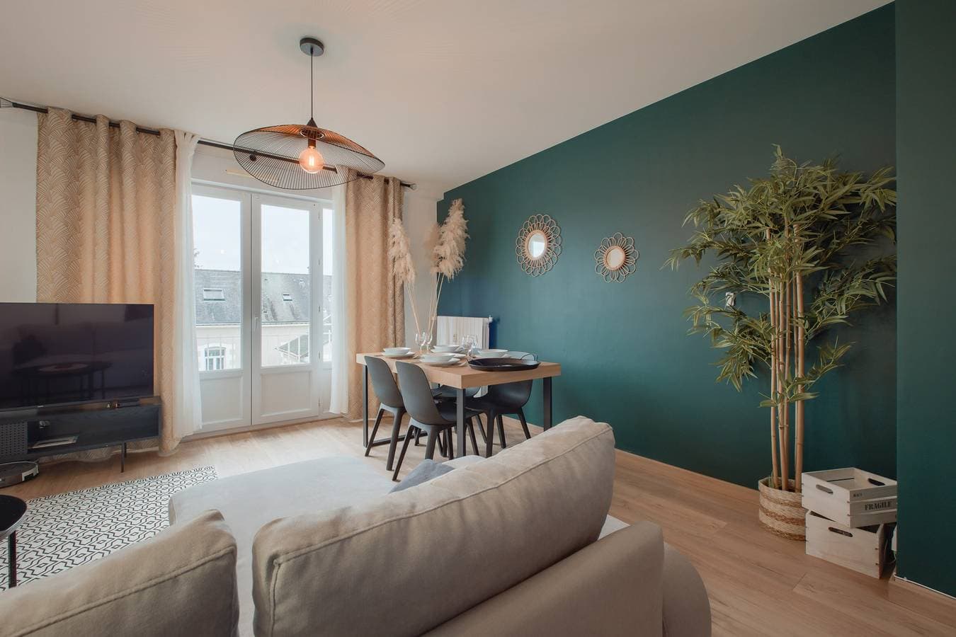 Foto 7 von 17: Ferienwohnung für 6 Personen mit Balkon
