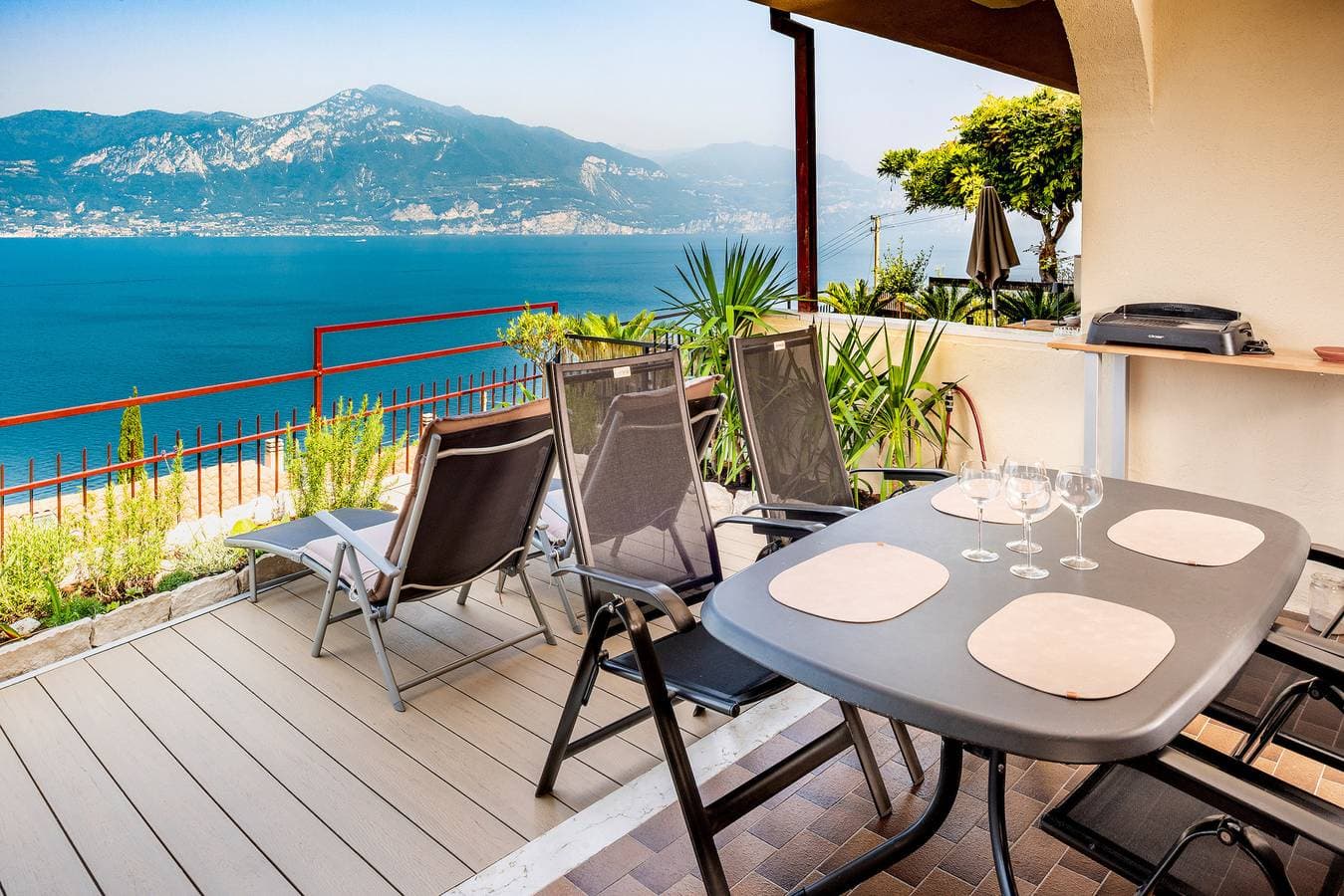 622A Panoramic Apartment SoleLago 1