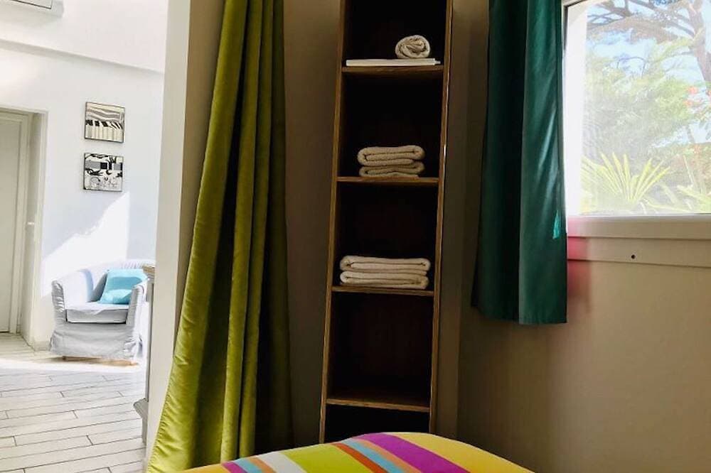 Foto 9 von 29: F1 modern, Klimaanlage, Parkplatz, WLAN, Terrasse, 2 Schritte vom Strand entfernt