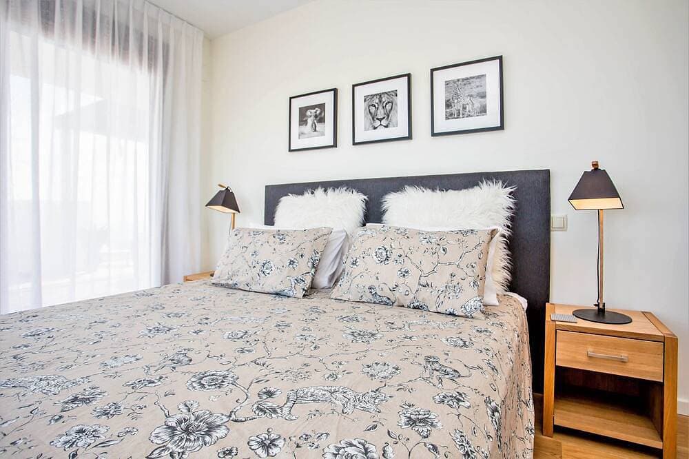 Foto 2 von 30: Neue 2 Br / 2 Bad Reihenhaus Apt Cala de Mijas mit Blick auf Golf, Berge und Meer