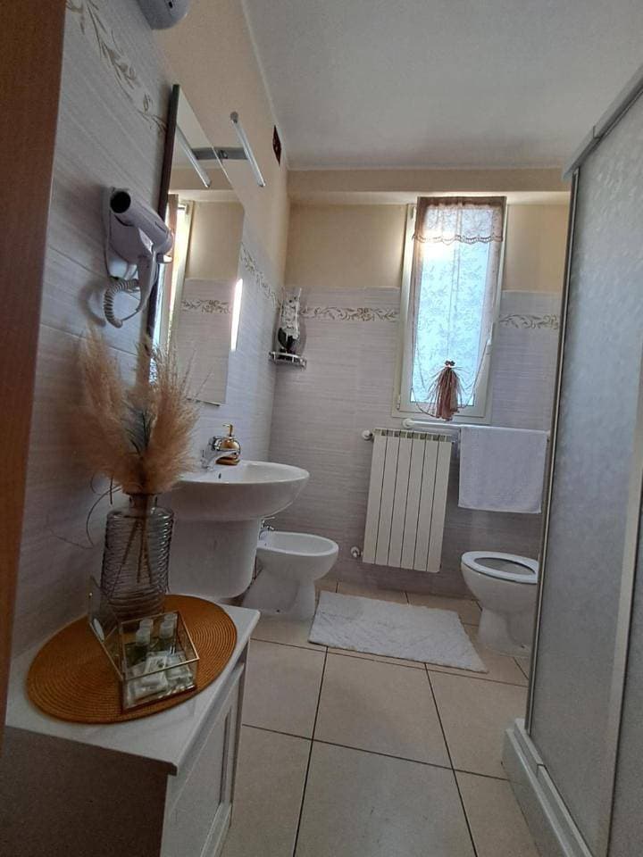 Foto 10 von 13: Two-Bedroom Apartment