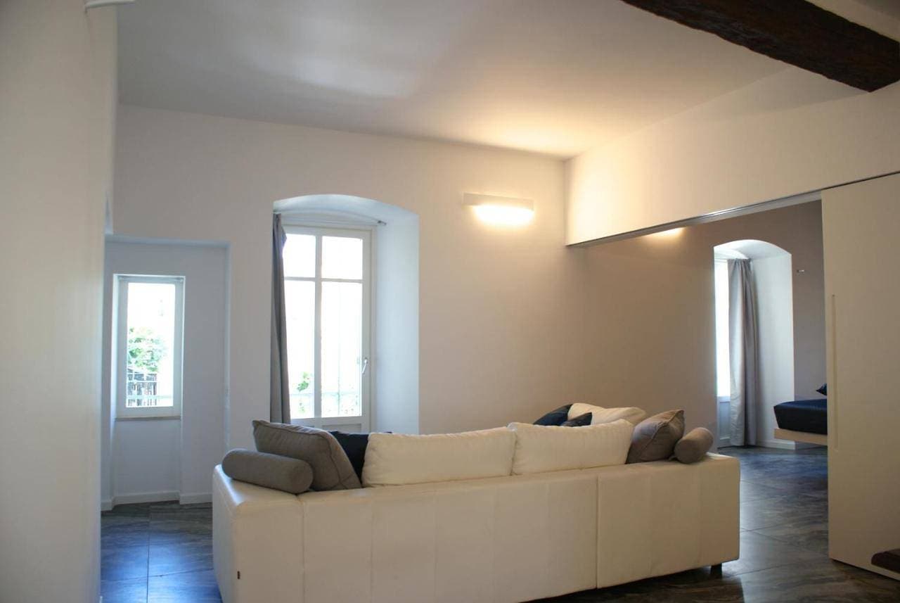 Foto 4 von 12: Economy Studio