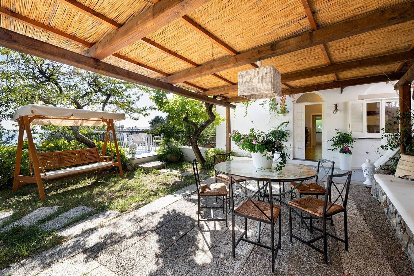 Foto 6 von 37: Villa für 6 Personen mit Garten