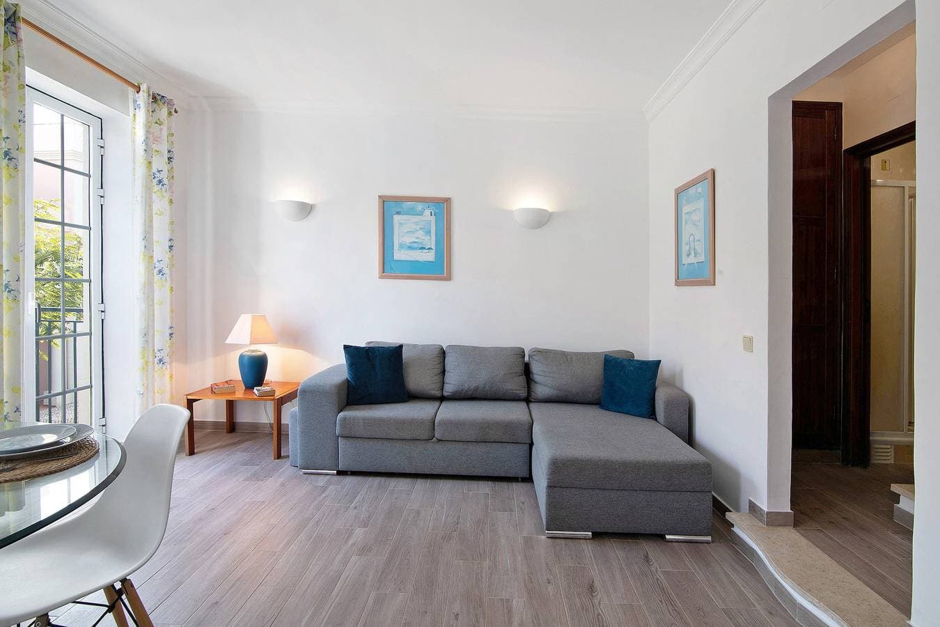 Foto 5 von 26: Apartment 'Old Village T2 Duplex' mit Gemeinschaftspool, WLAN und Klimaanlage