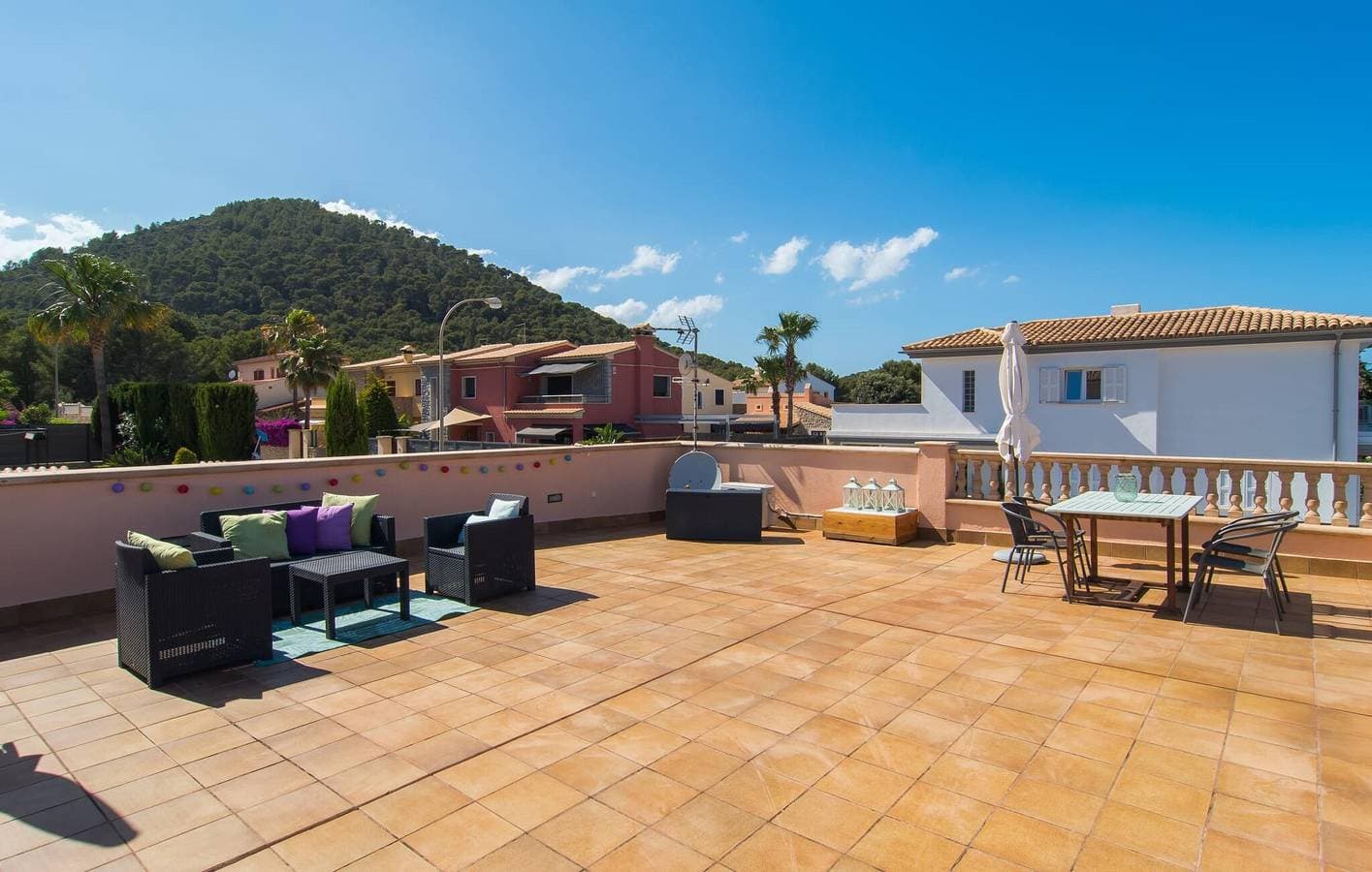 Foto 9 von 41: Ruhige Wohnung mit Meerblick, Pool und Grill
