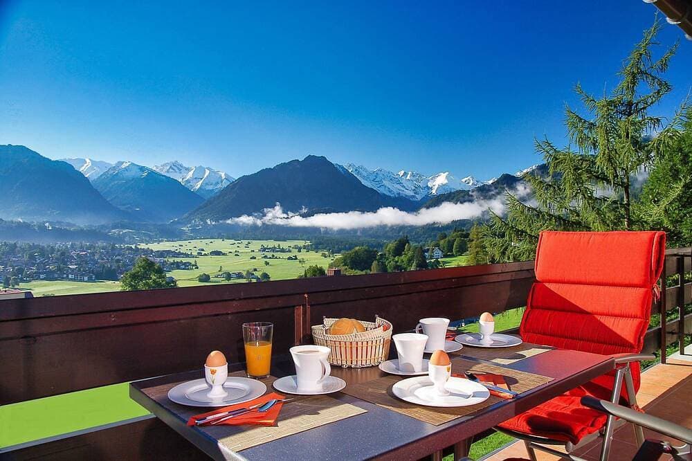 Grad-Panoramablick, Garage, Internet, Bergbahnen inklusive 1