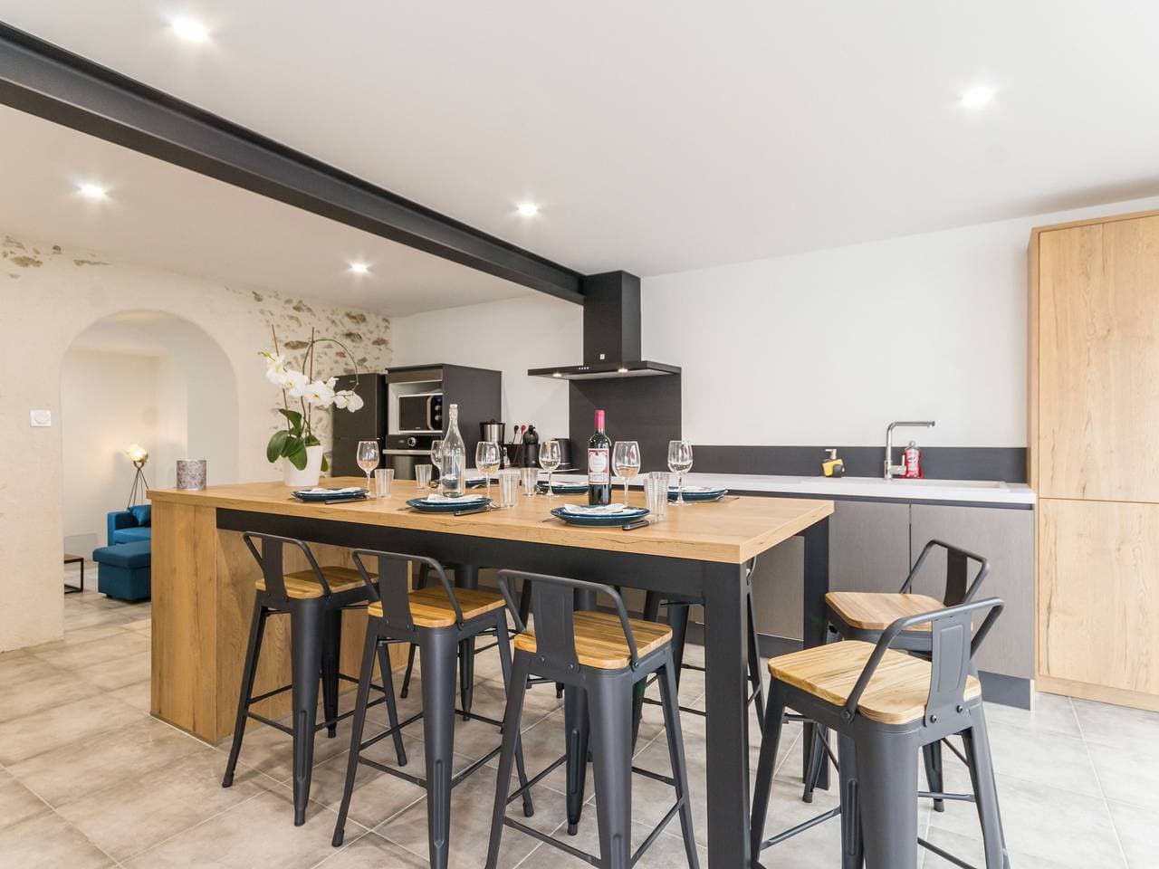 Traditionelles Haus im Weinbau. Renoviert, ruhig mit Terrasse, Parkplatz und moderner Einrichtung. 1