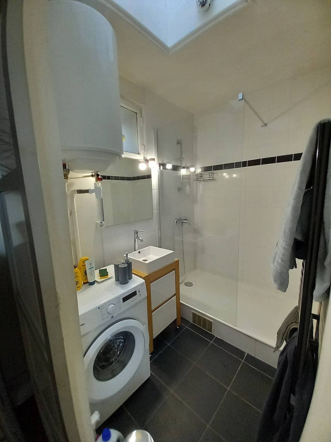 Foto 7 von 16: Ferienwohnung 'Appartement lumineux à Batignolles – Charme parisien, Arrivée autonome'