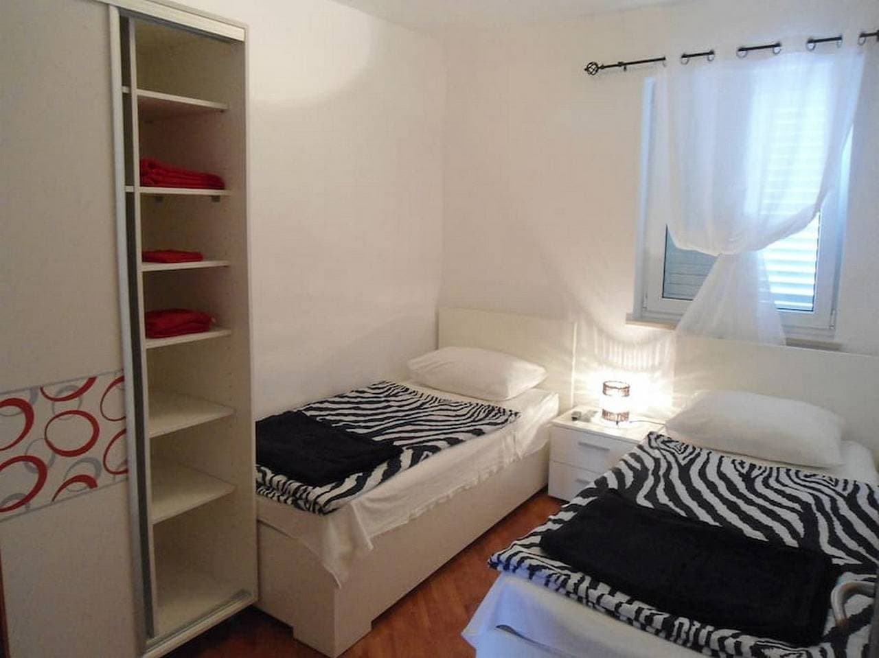 Foto 12 von 31: Ferienwohnung für 6 Personen mit Balkon