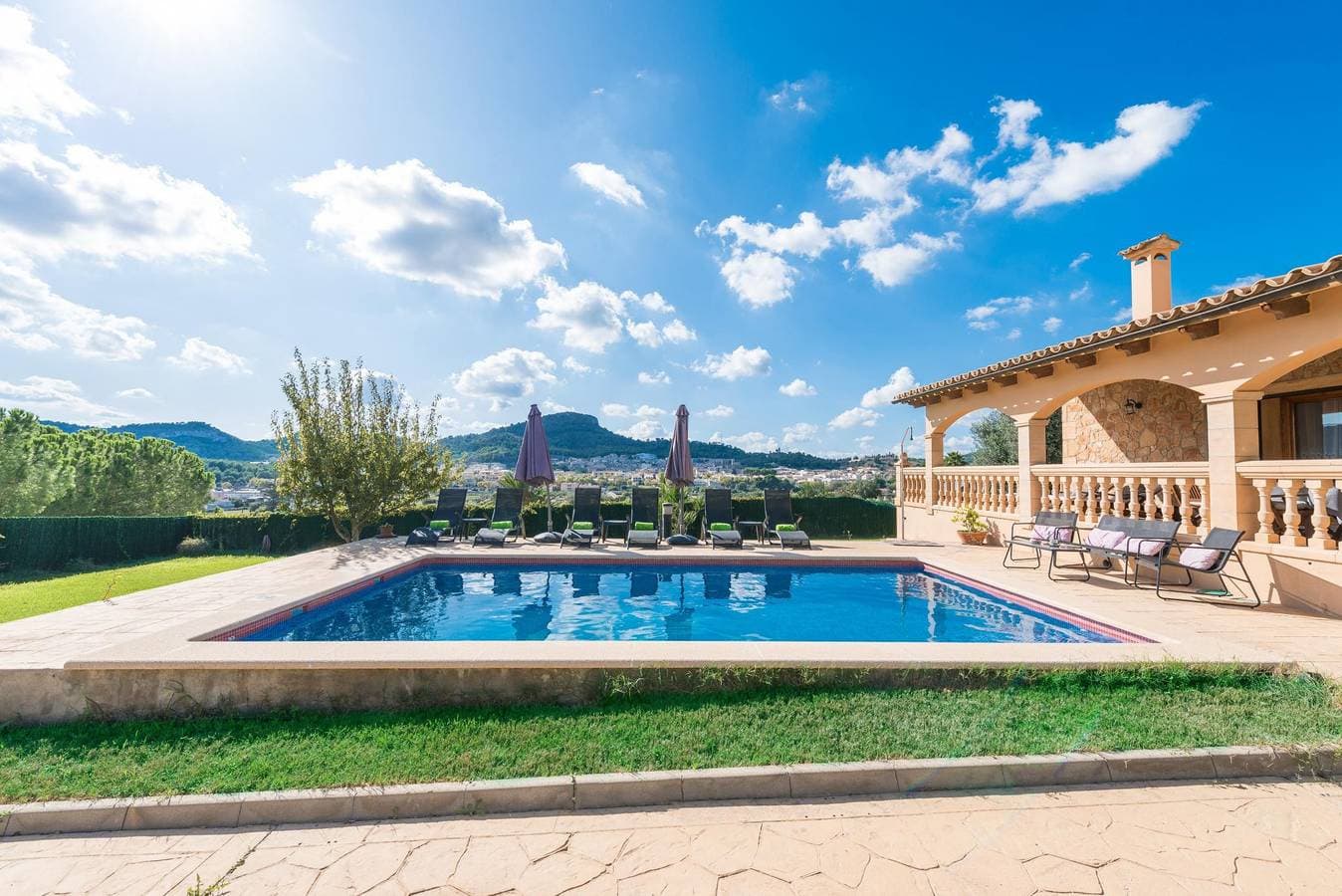 Foto 4 von 37: Solluna - Charmante Villa mit privatem Pool und schönem Blick auf das Dorf Son Servera, nur 3km vom Strand Cala Bona entfernt. WiFi gratis