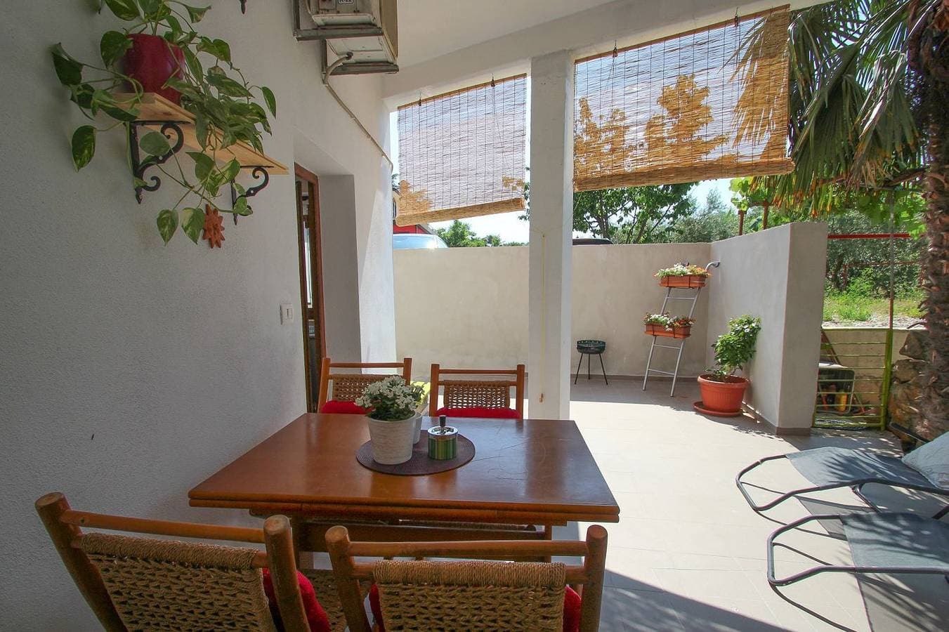 Bezauberndes Studio-Apartment nur 200 Meter zum Strand mit eigener Galerie 1
