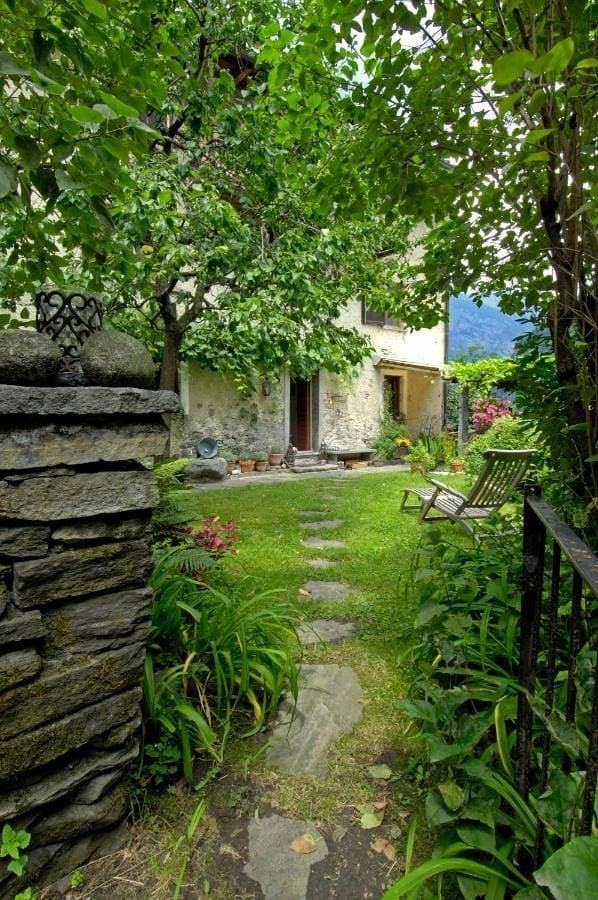 Foto 4 von 8: Double Room with Private Bathroom
