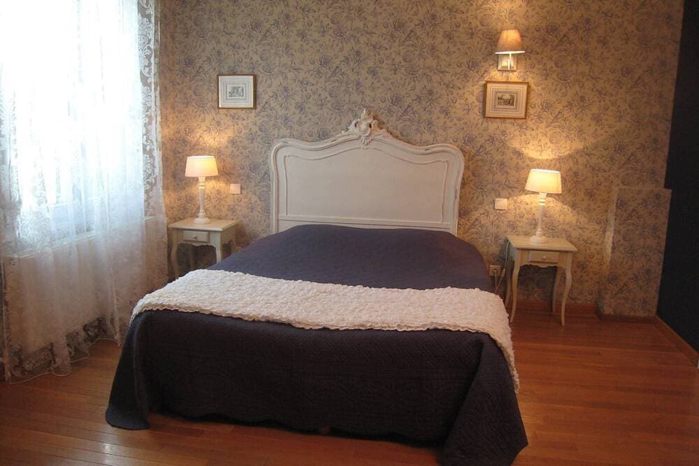 Foto 2 von 25: Gästezimmer „Les Charmilles – Chambre Bleue“
