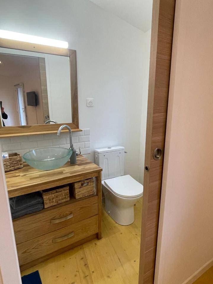 Foto 7 von 10: Double Room with Private Bathroom