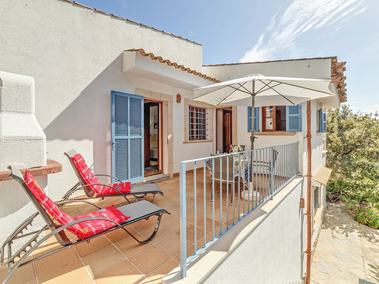 Foto 2 von 25: In ruhiger Lage mit Terrasse – Apartment Es Romani Alto